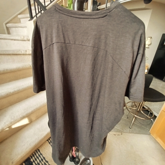 PUMA black ⚫ short sleeve - Picture 2 of 3